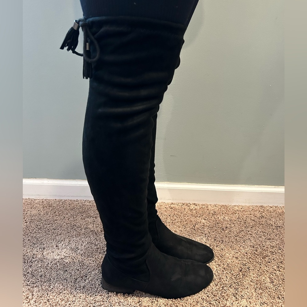 Madden Girl Black Over the Knee ‘Prissley’ Tassel Stretch Faux Suede Boots 10 - Picture 5 of 14